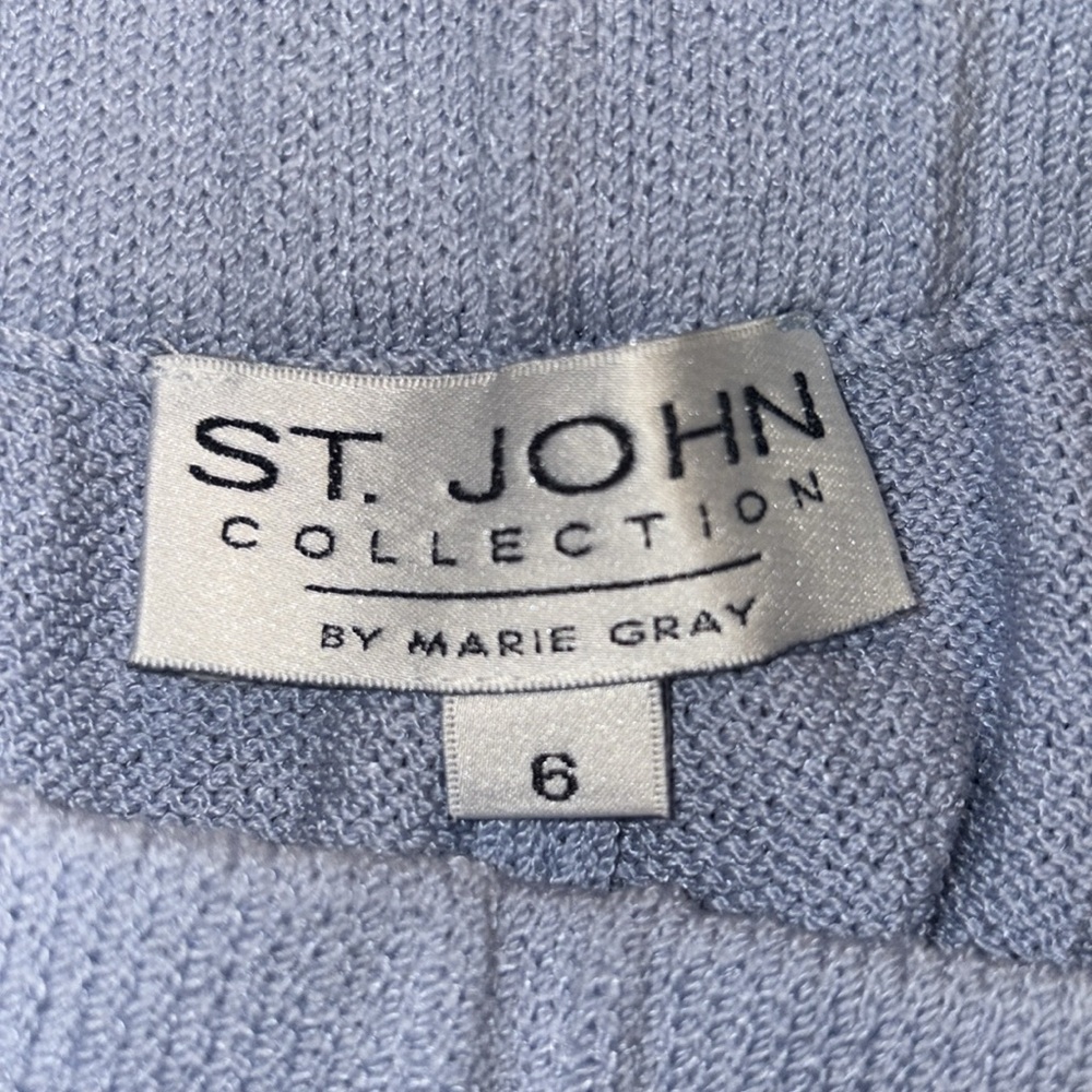 St. John Collection by Marie Gray Classic Pleated Knit pants with pockets